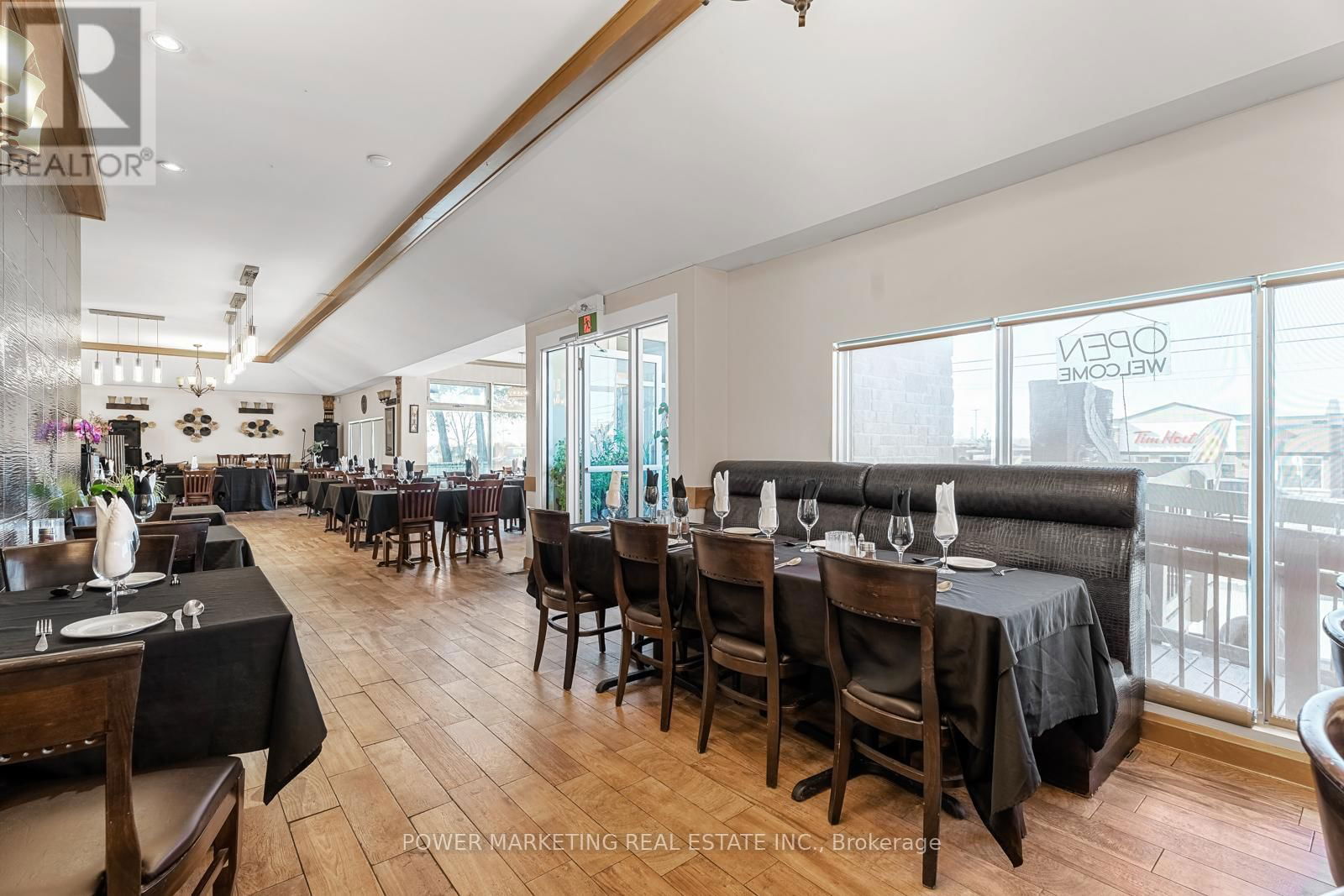 1133 CARP ROAD Image 12