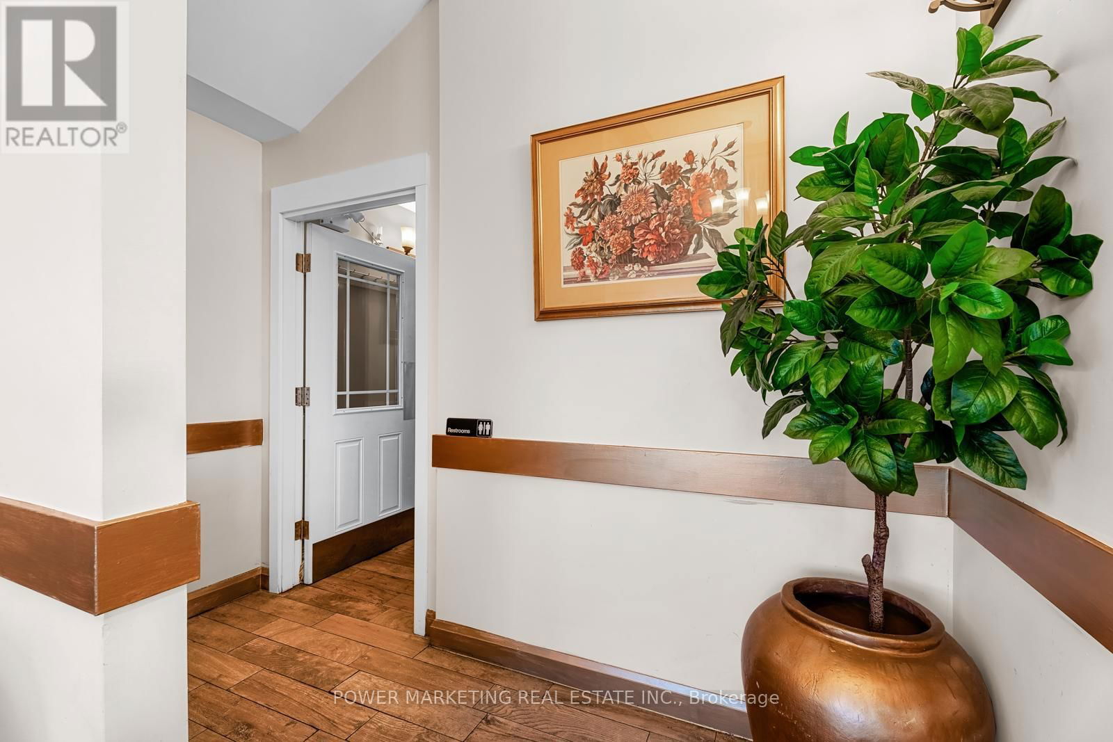 1133 CARP ROAD Image 14