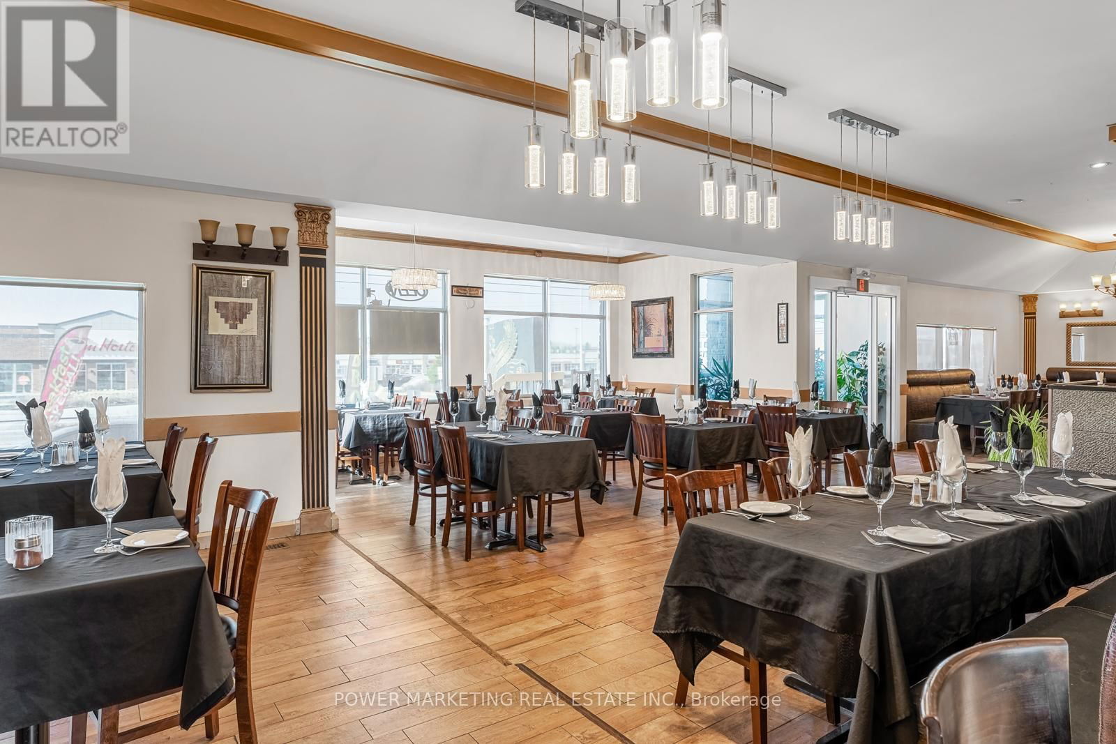 1133 CARP ROAD Image 24