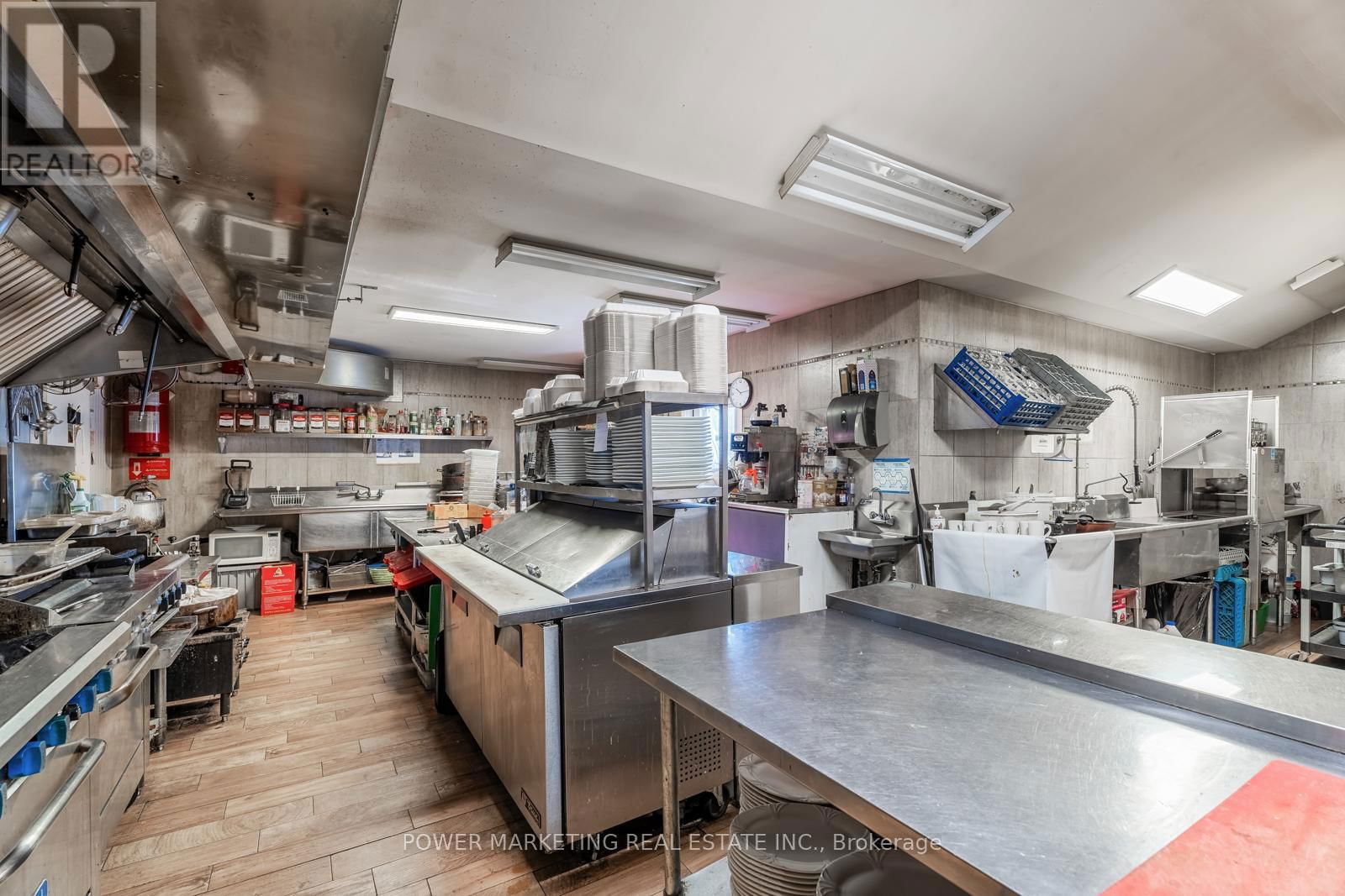 1133 CARP ROAD Image 29