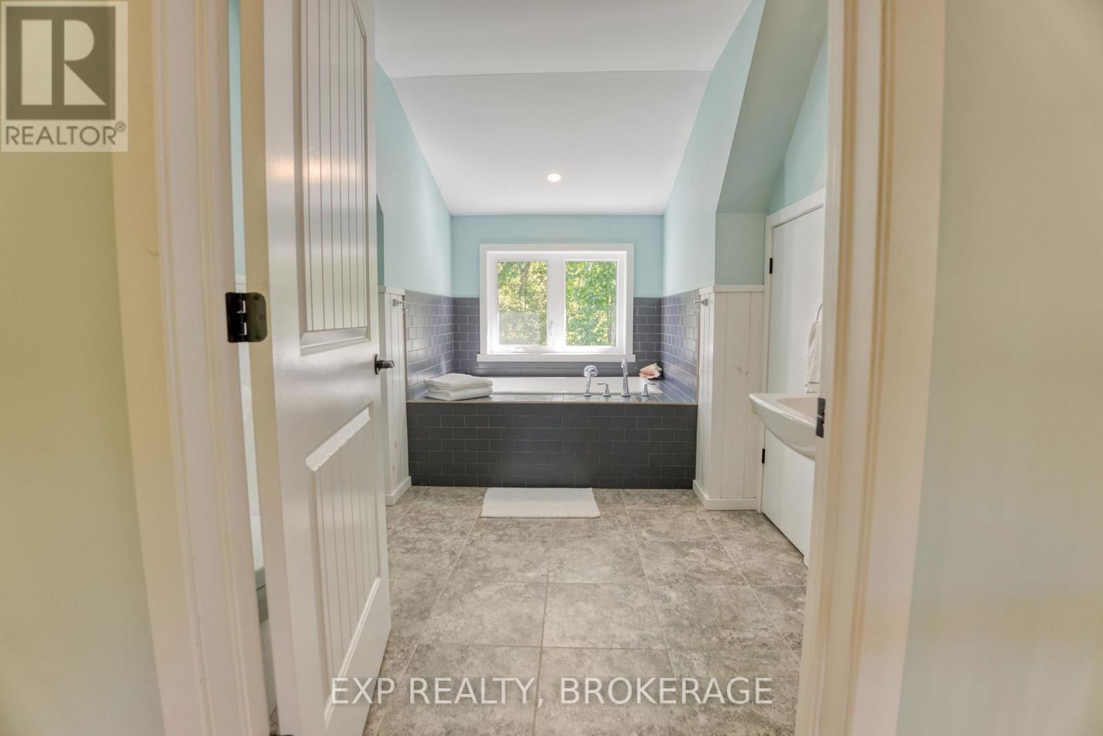 1506 WILLIAMS LANE Image 24
