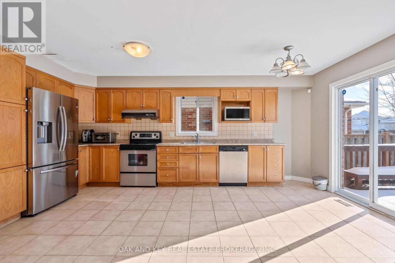 1307 BLACKMAPLE DRIVE Image 11