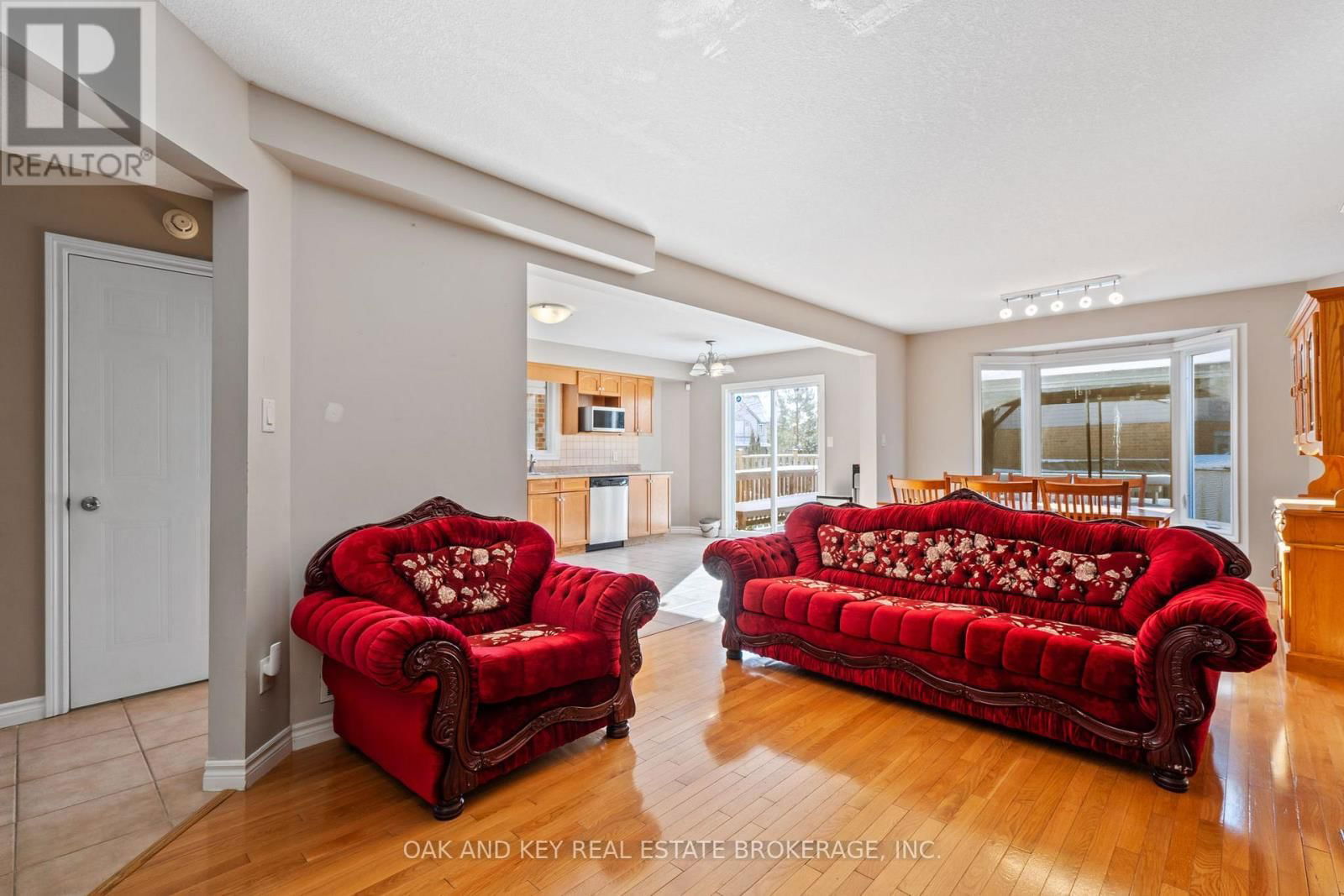 1307 BLACKMAPLE DRIVE Image 6