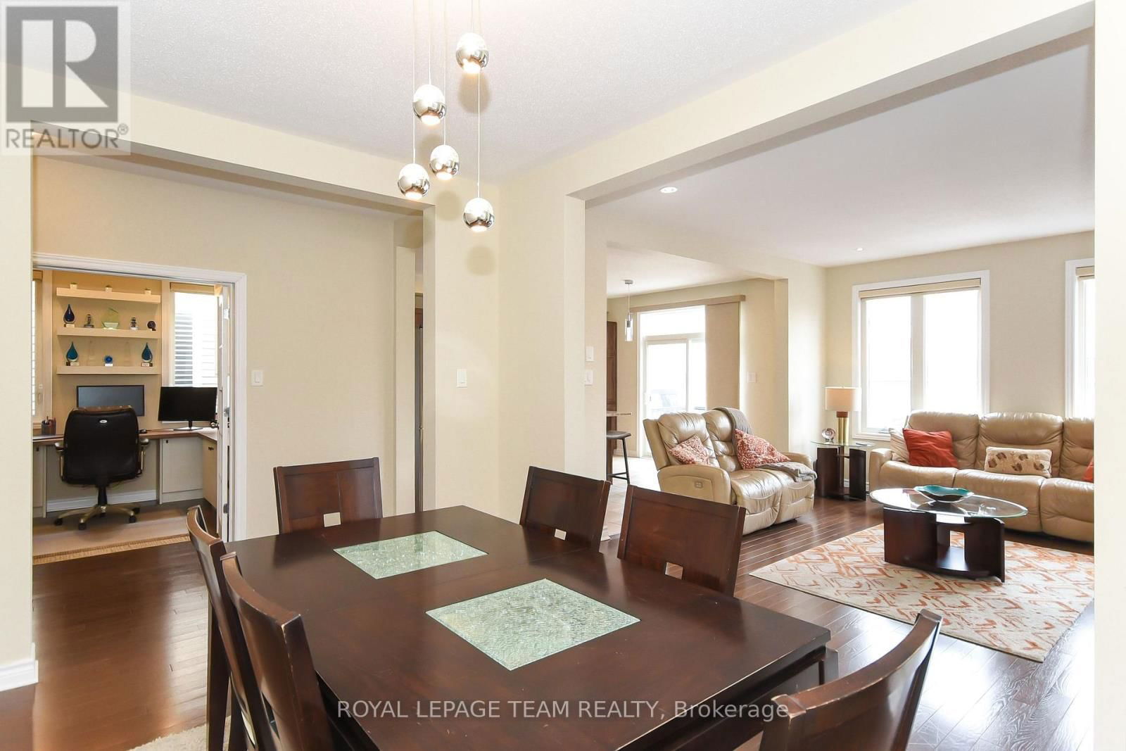 3519 WOODROFFE AVENUE Image 14