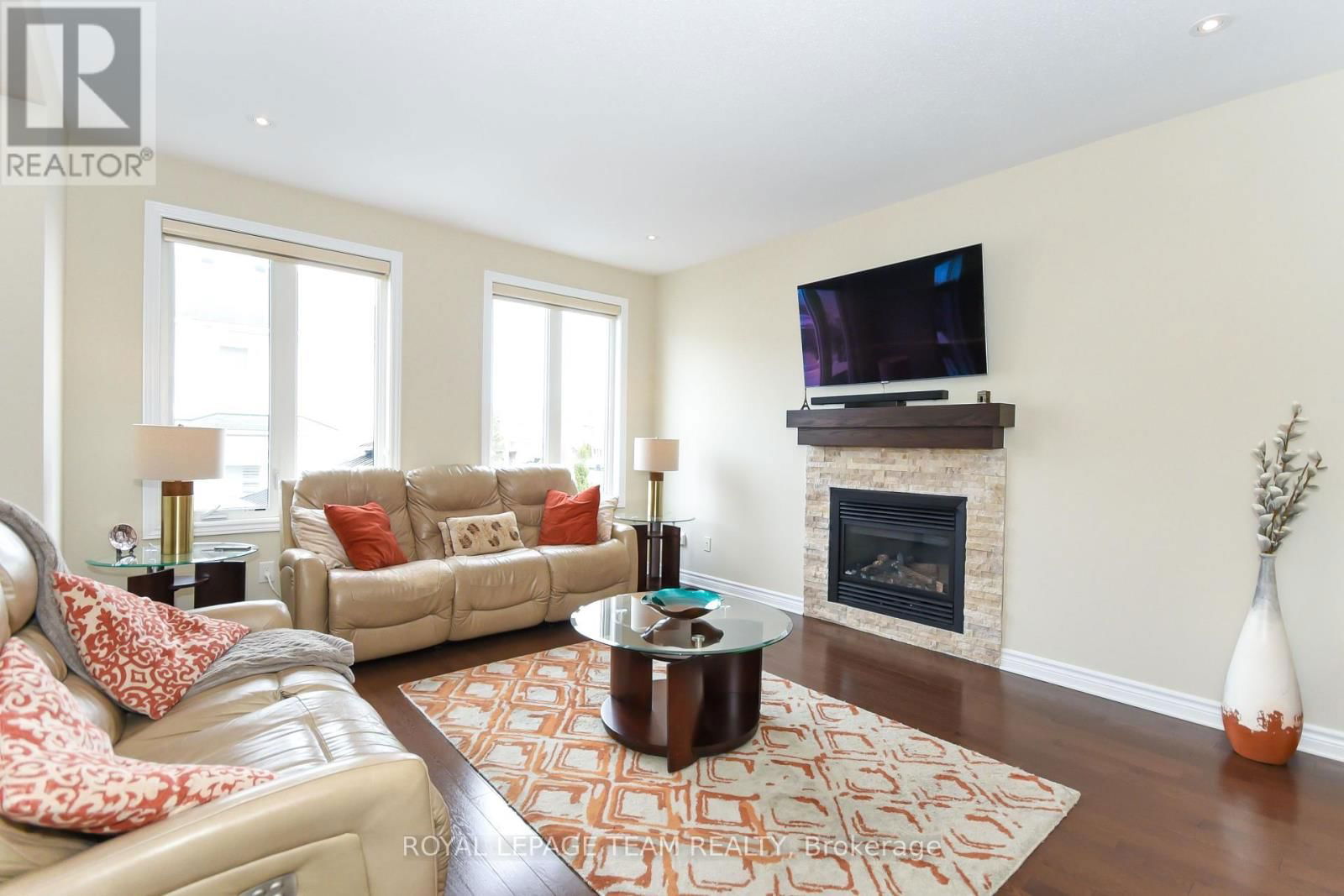 3519 WOODROFFE AVENUE Image 15