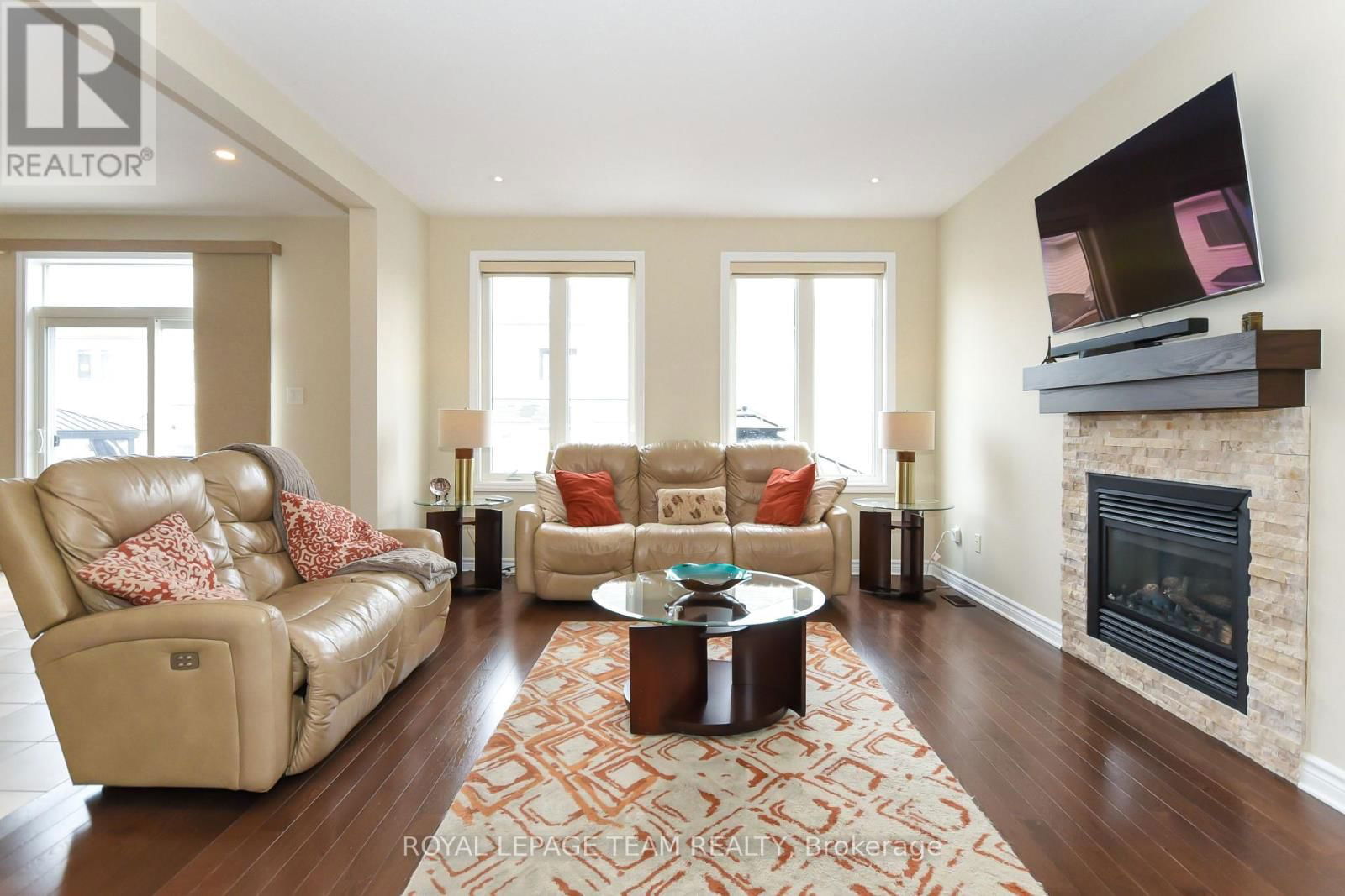 3519 WOODROFFE AVENUE Image 16