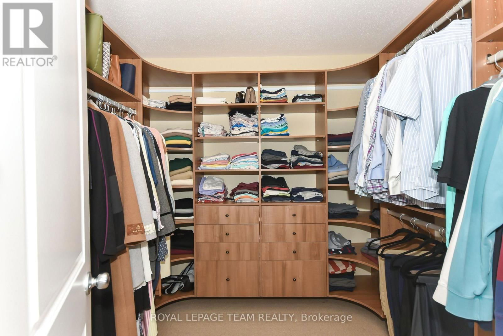 3519 WOODROFFE AVENUE Image 26