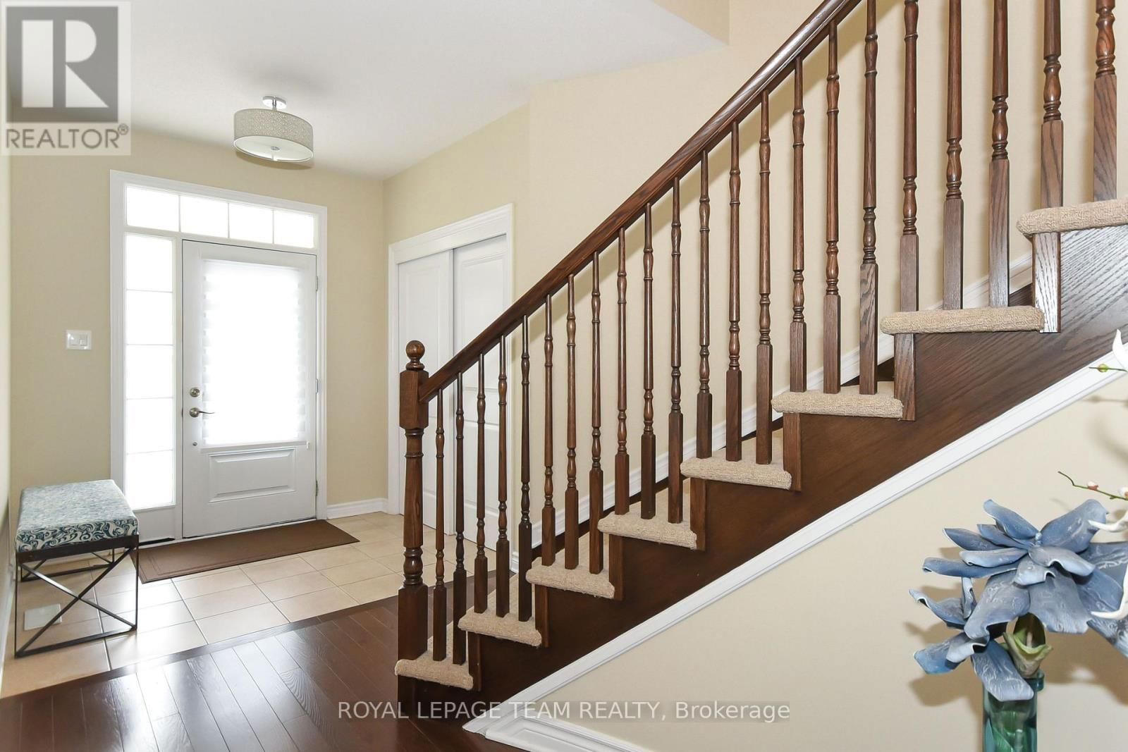 3519 WOODROFFE AVENUE Image 3