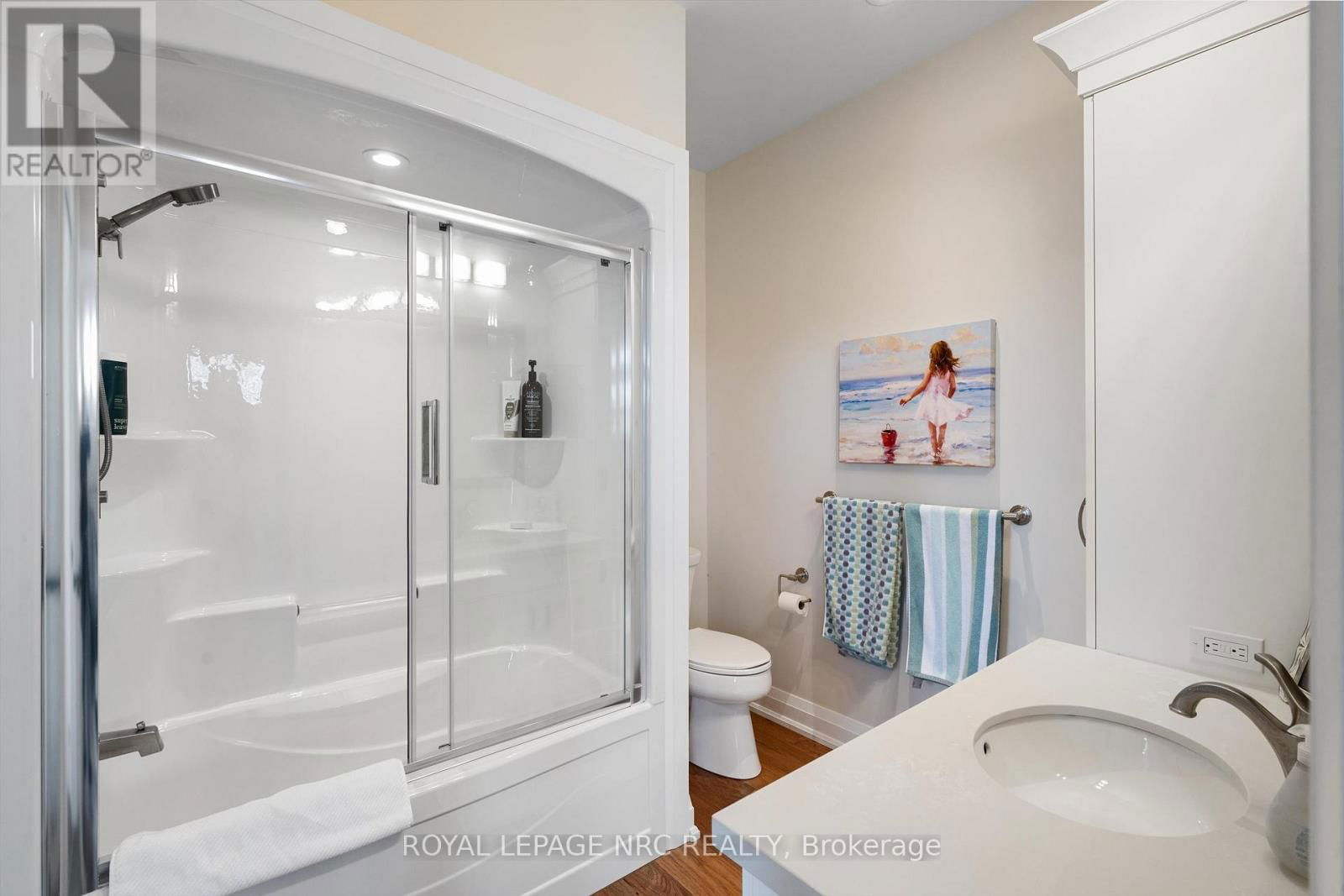 6 RODMAN HALL DRIVE Image 30