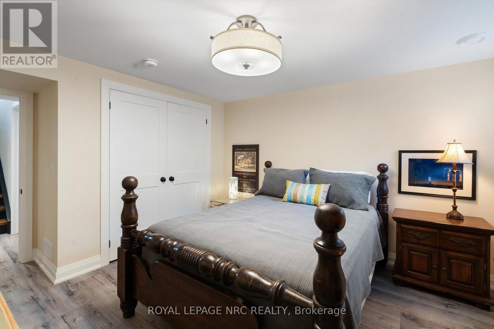 6 RODMAN HALL DRIVE Image 38