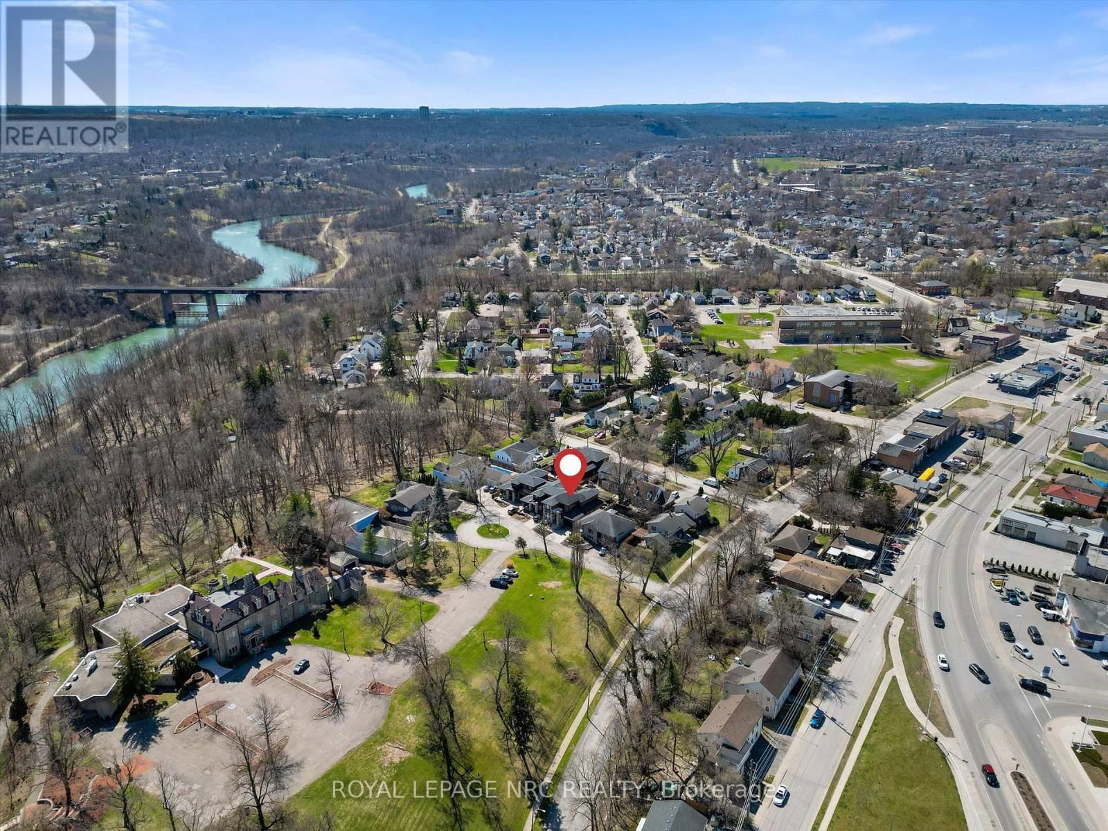 6 RODMAN HALL DRIVE Image 47