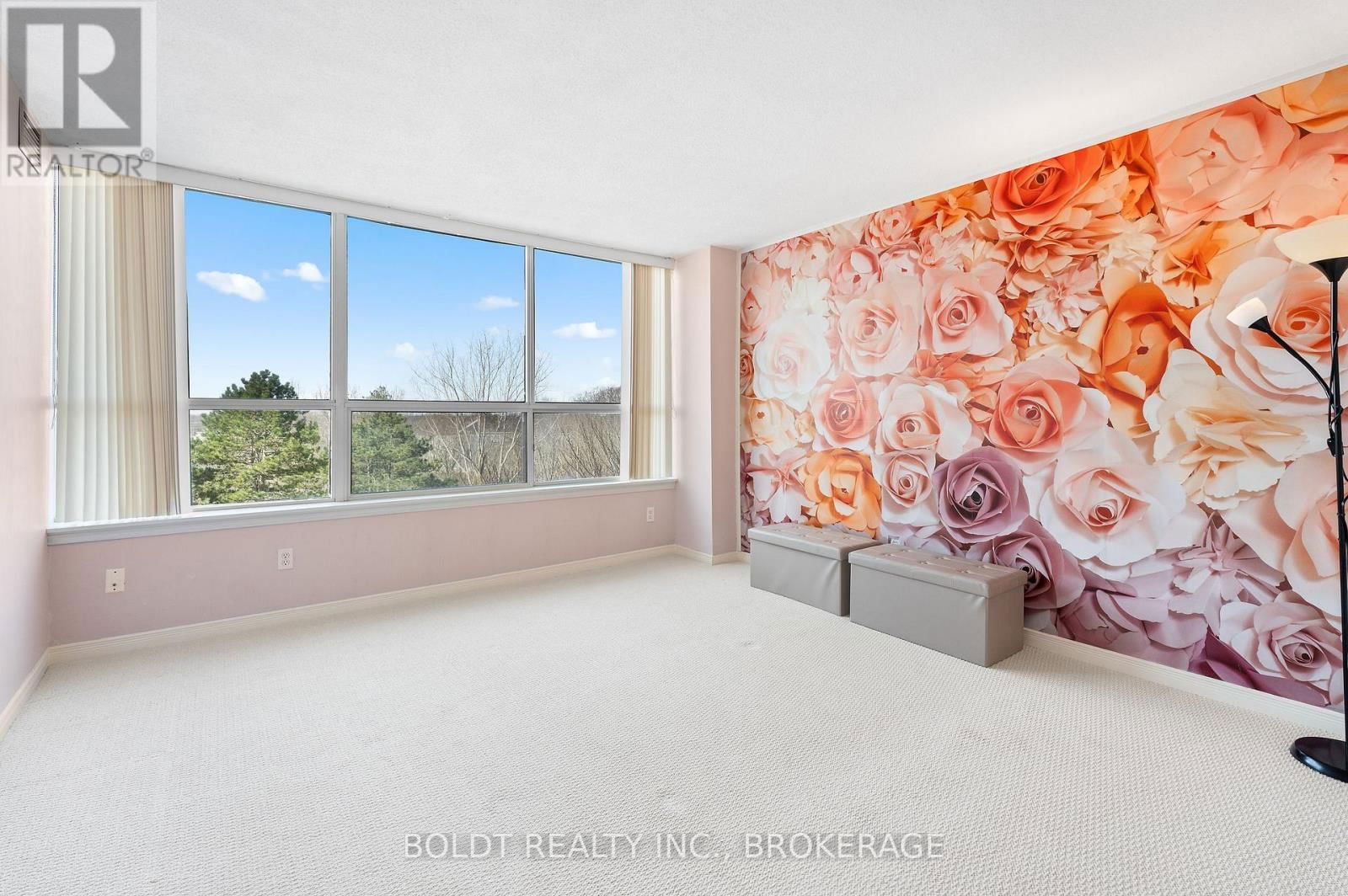 501 - 3 TOWERING HEIGHTS BOULEVARD Image 22