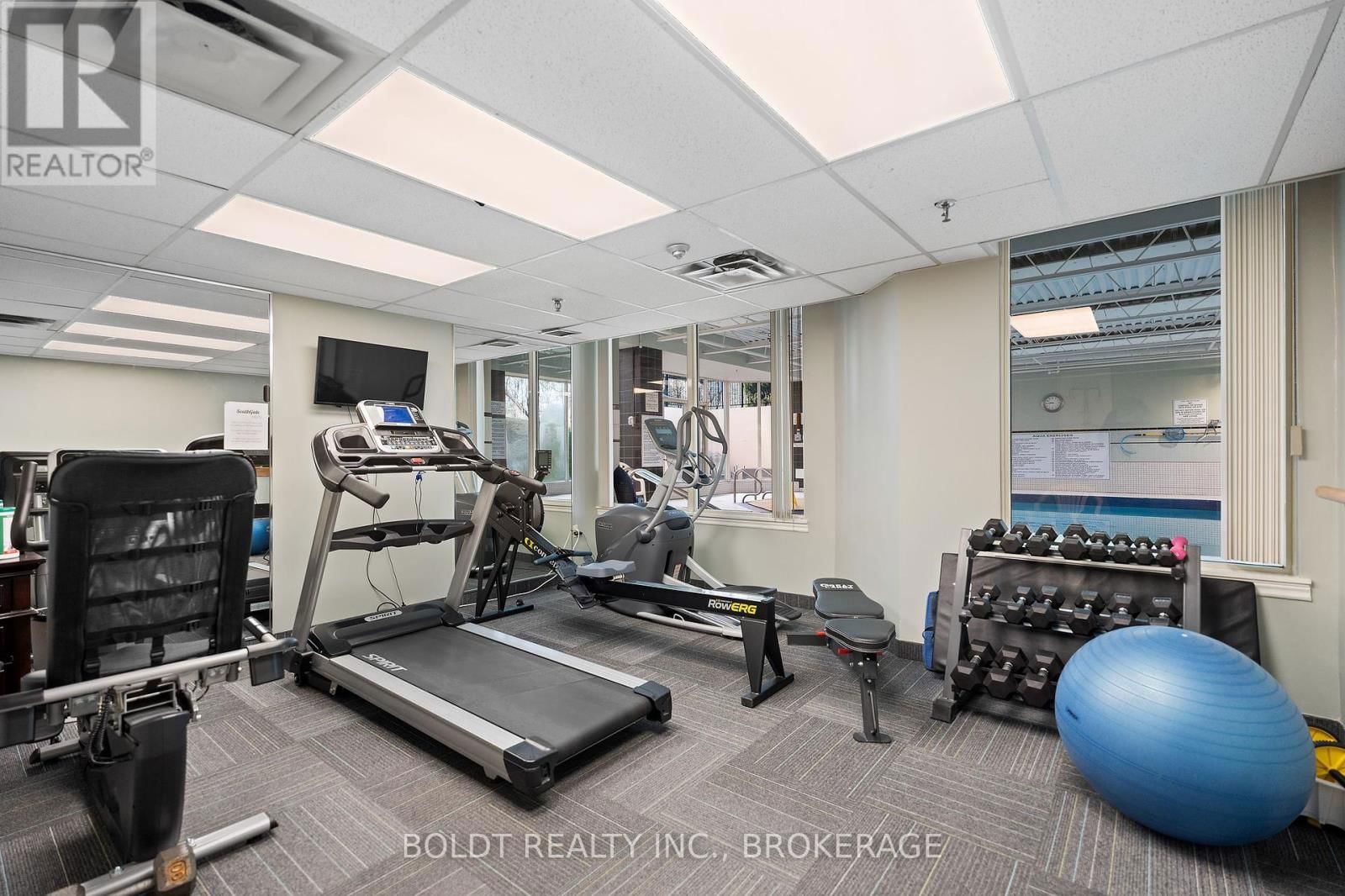 501 - 3 TOWERING HEIGHTS BOULEVARD Image 30