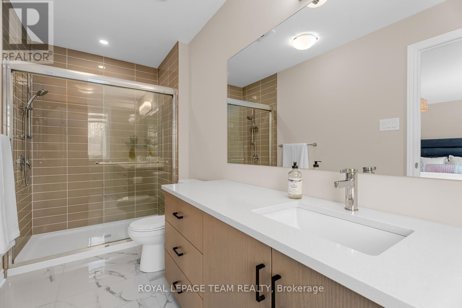 569 PAAKANAAK AVENUE Image 15