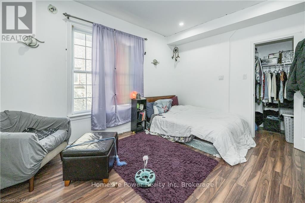 19 WILTON PLACE Image 11