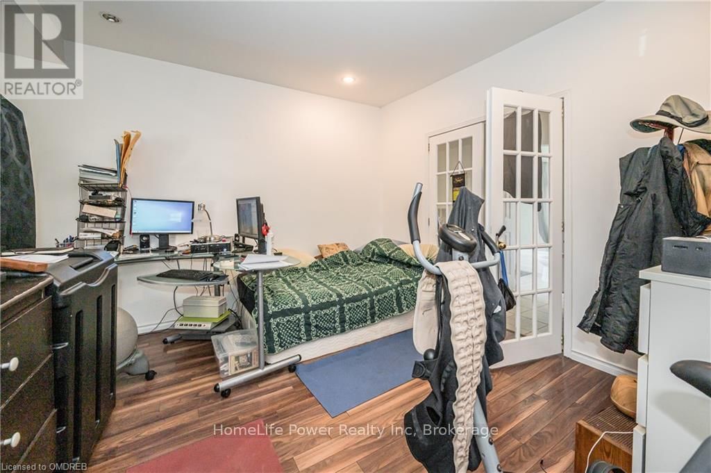 19 WILTON PLACE Image 12