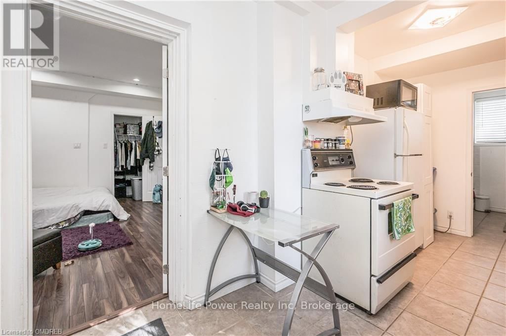 19 WILTON PLACE Image 16