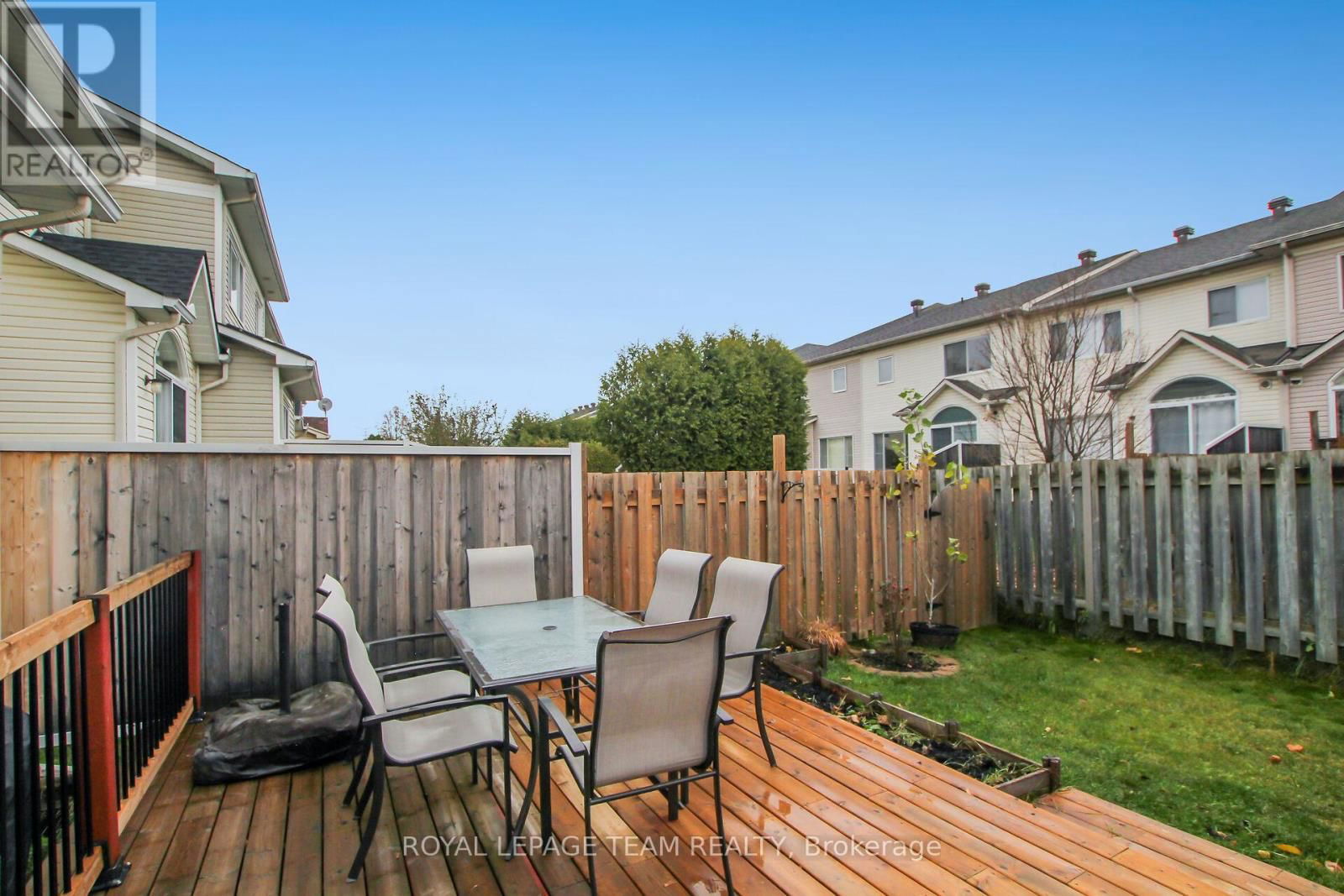 2091 HIBOUX STREET EAST Image 31
