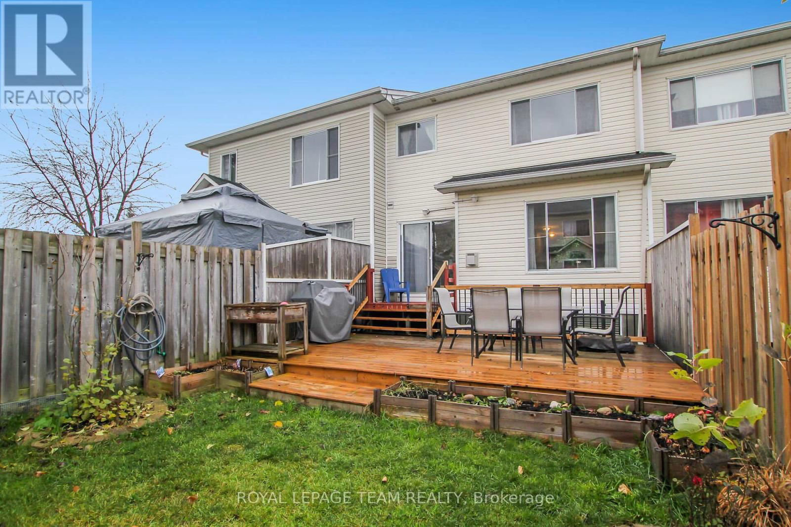 2091 HIBOUX STREET EAST Image 34