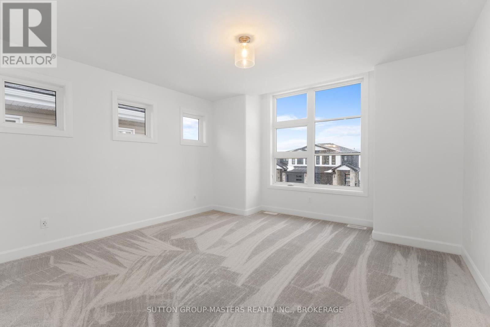 208 SUPERIOR DRIVE Image 25