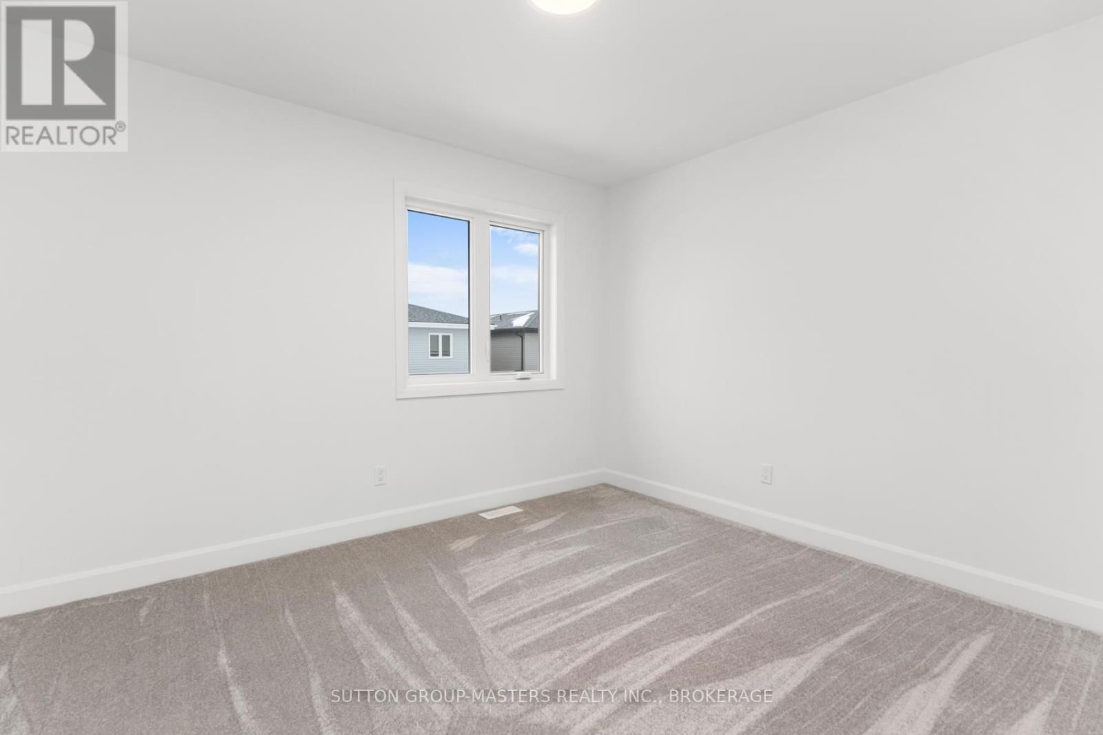 208 SUPERIOR DRIVE Image 34