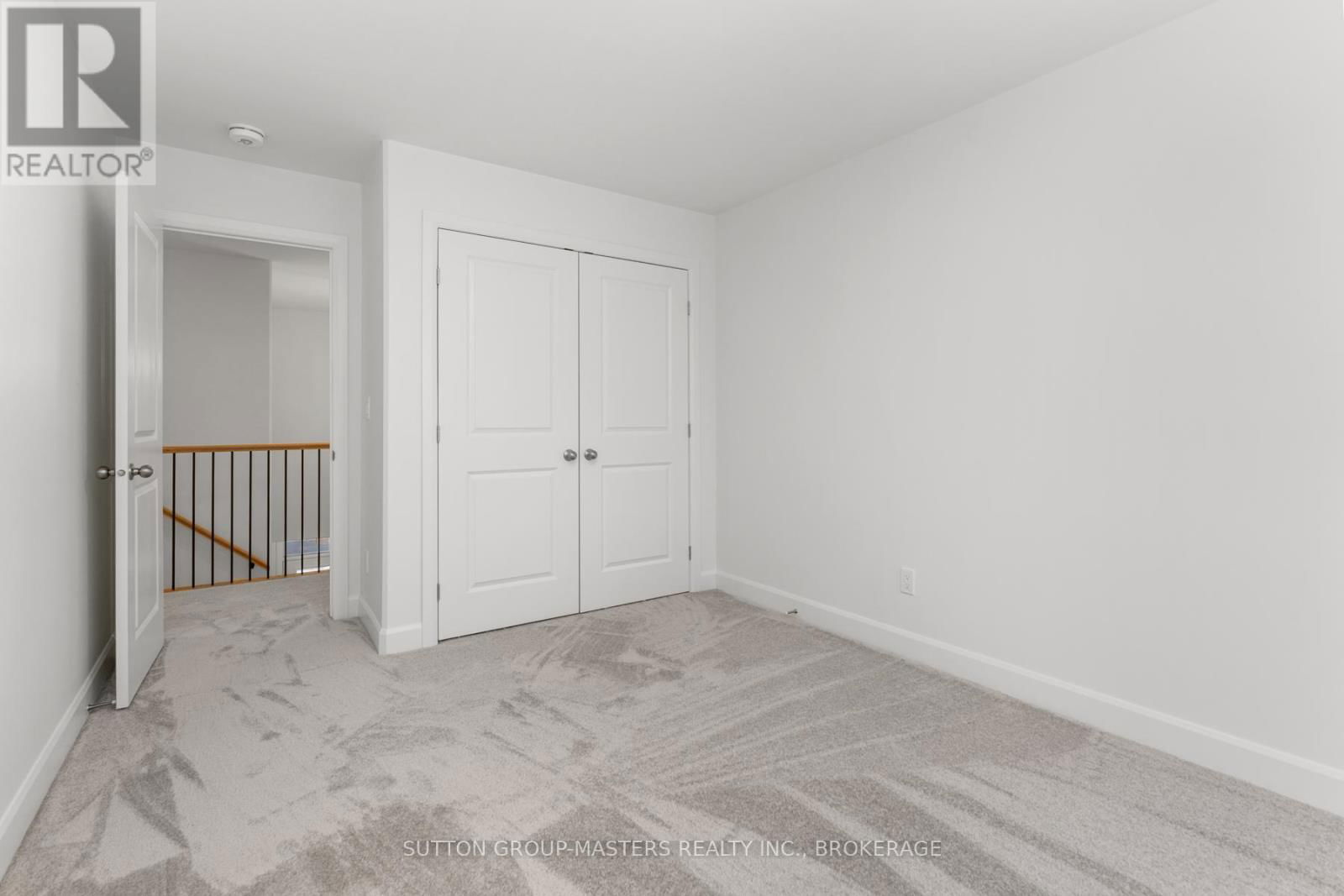 208 SUPERIOR DRIVE Image 38