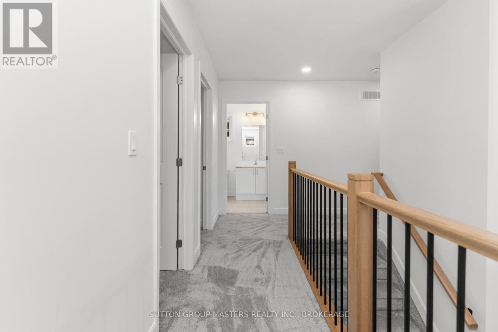 208 SUPERIOR DRIVE Image 39