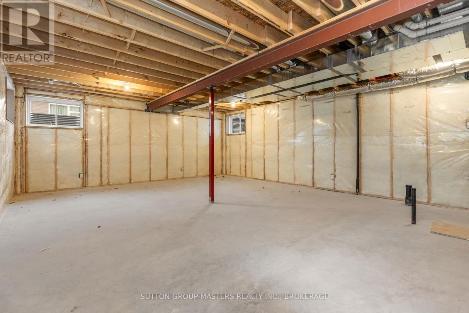 208 SUPERIOR DRIVE Image 45