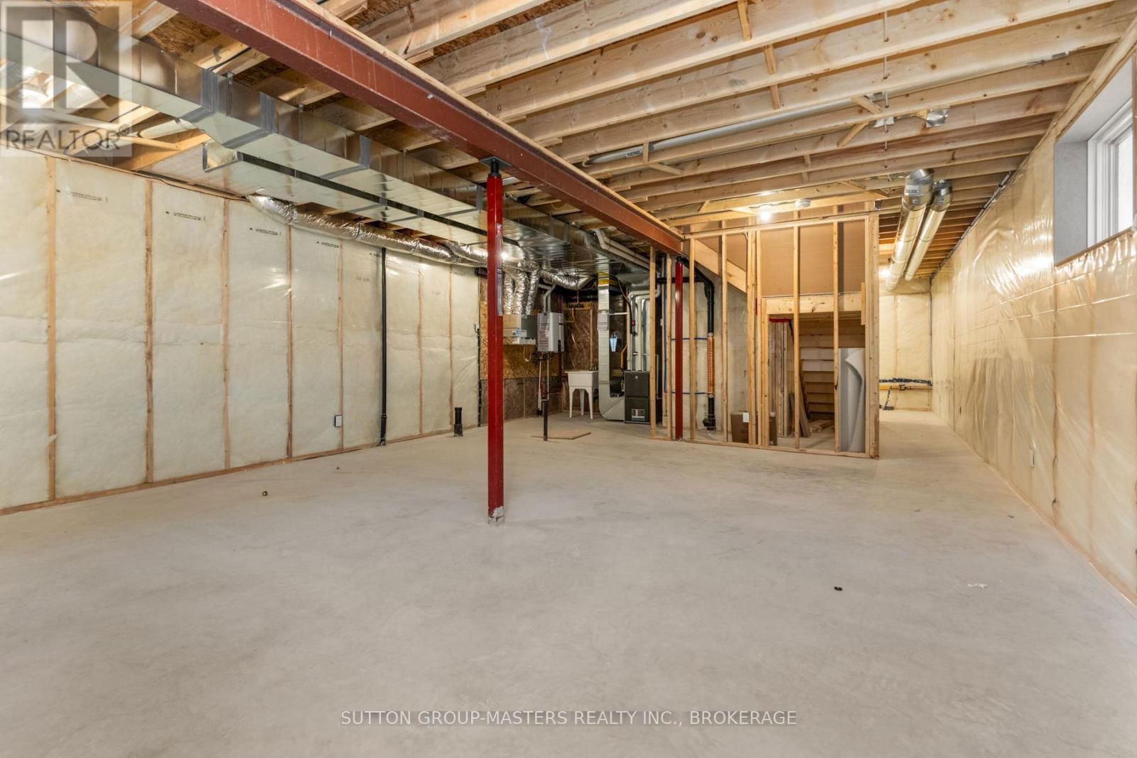 208 SUPERIOR DRIVE Image 46