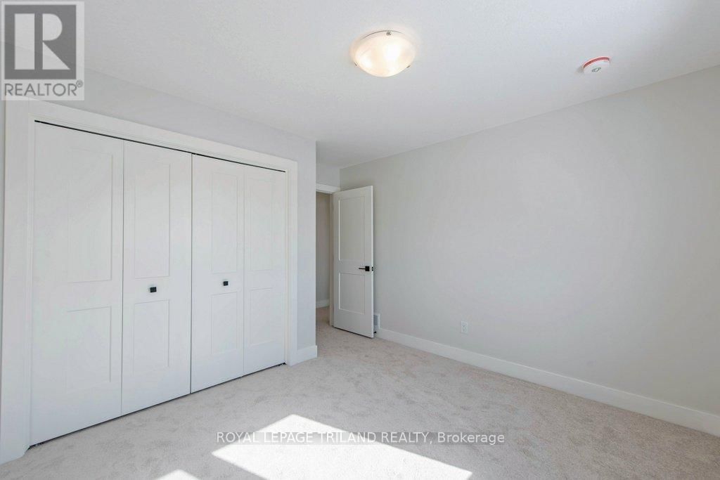 278 MARSH LINE Image 22