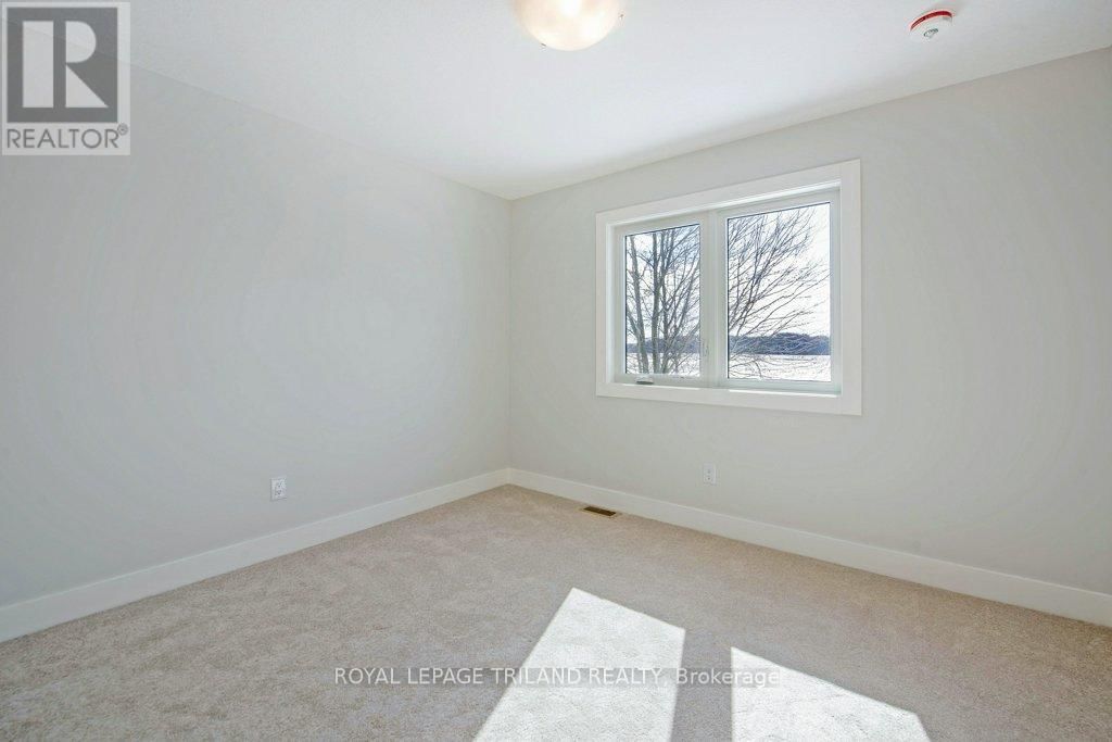 278 MARSH LINE Image 23