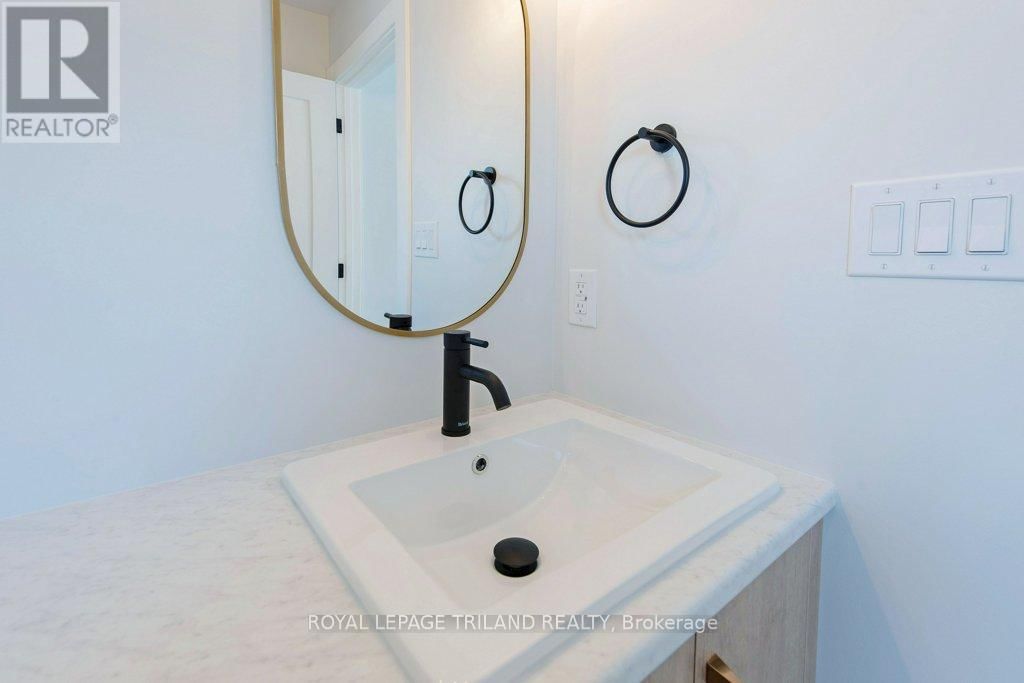 278 MARSH LINE Image 34
