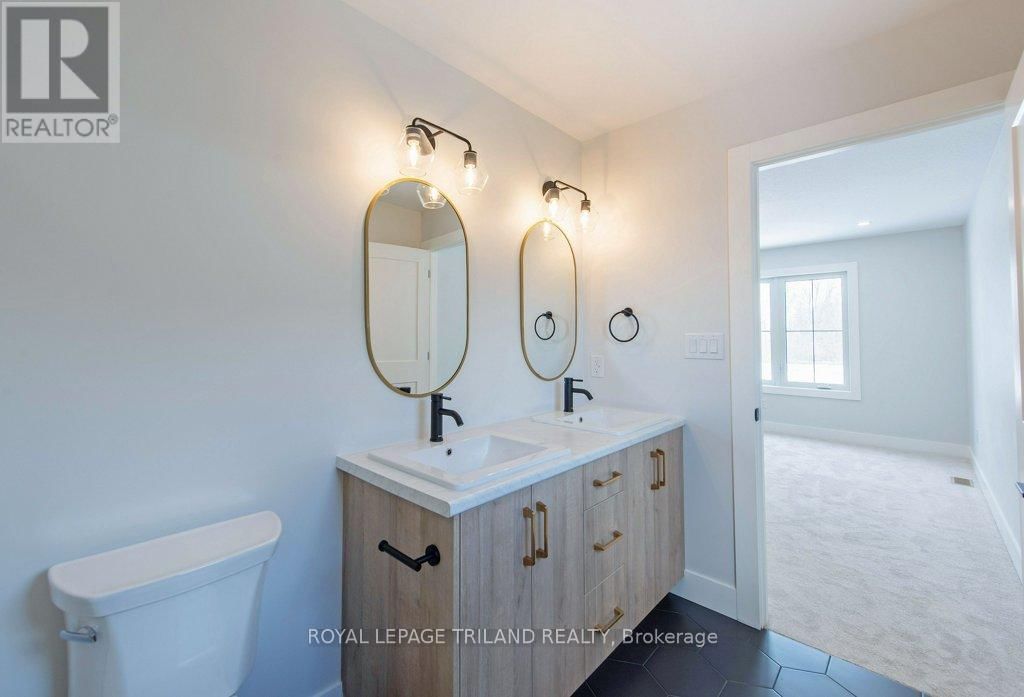 278 MARSH LINE Image 35