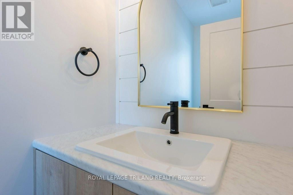 278 MARSH LINE Image 7