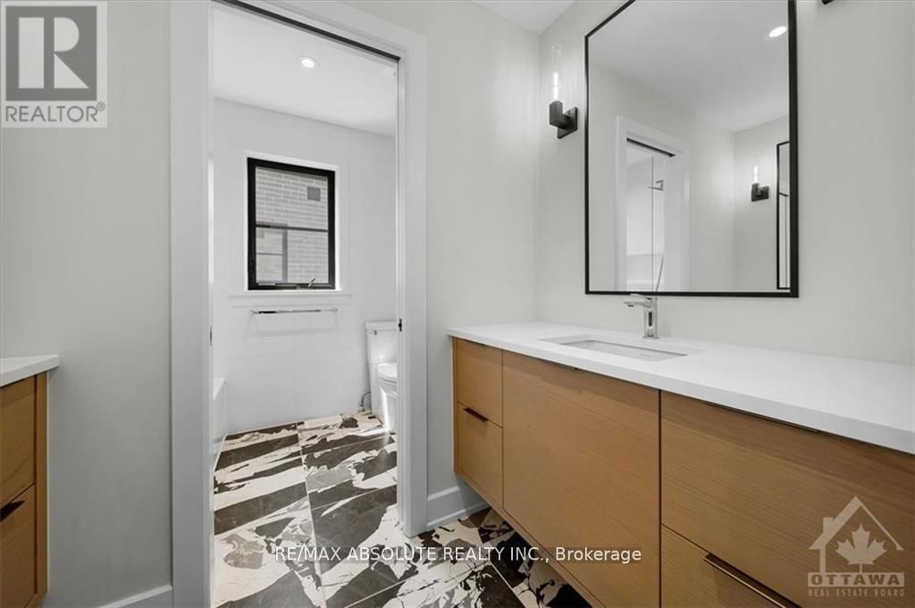 15 TRAILWAY CIRCLE Image 35