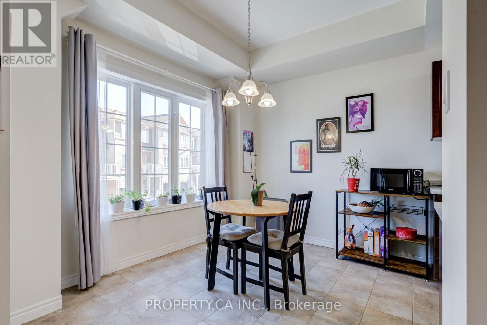 6 - 11 STOCKBRIDGE GARDENS Image 10