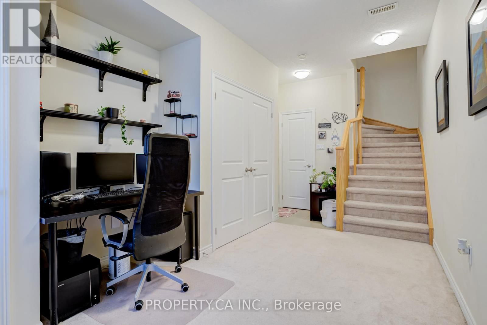 6 - 11 STOCKBRIDGE GARDENS Image 6