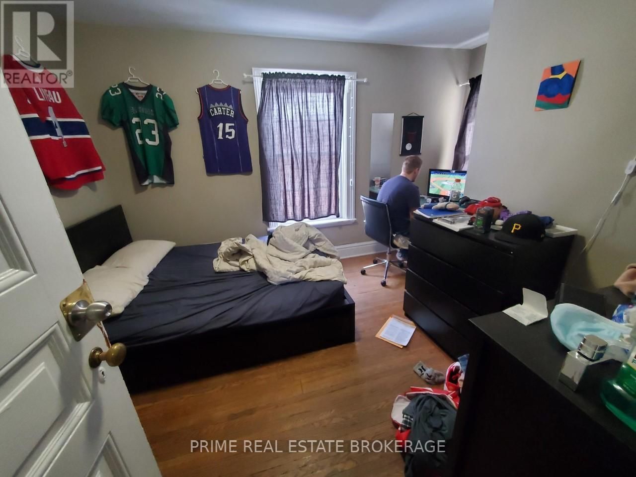 202 SYDENHAM STREET Image 6
