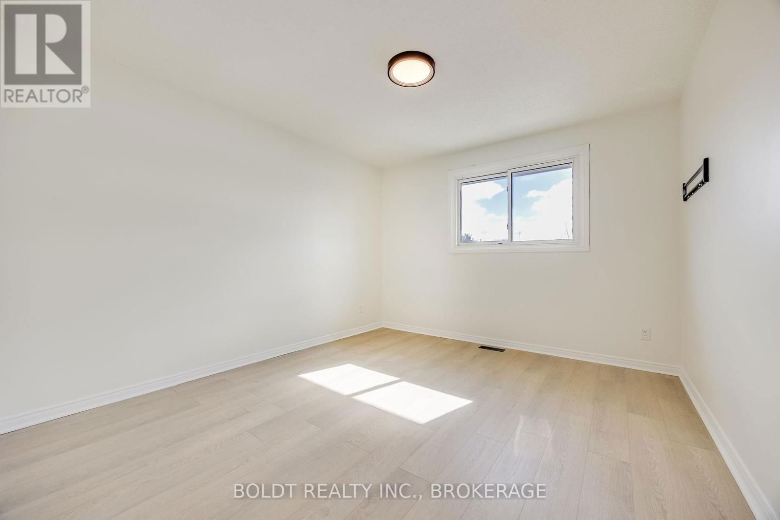 14 JEANETTE DRIVE Image 14