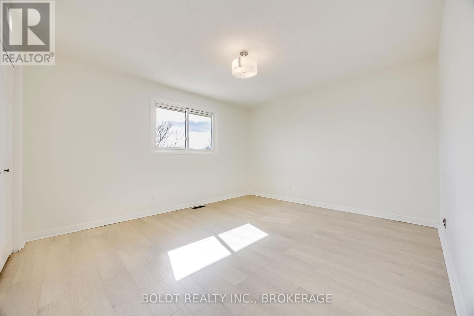 14 JEANETTE DRIVE Image 16