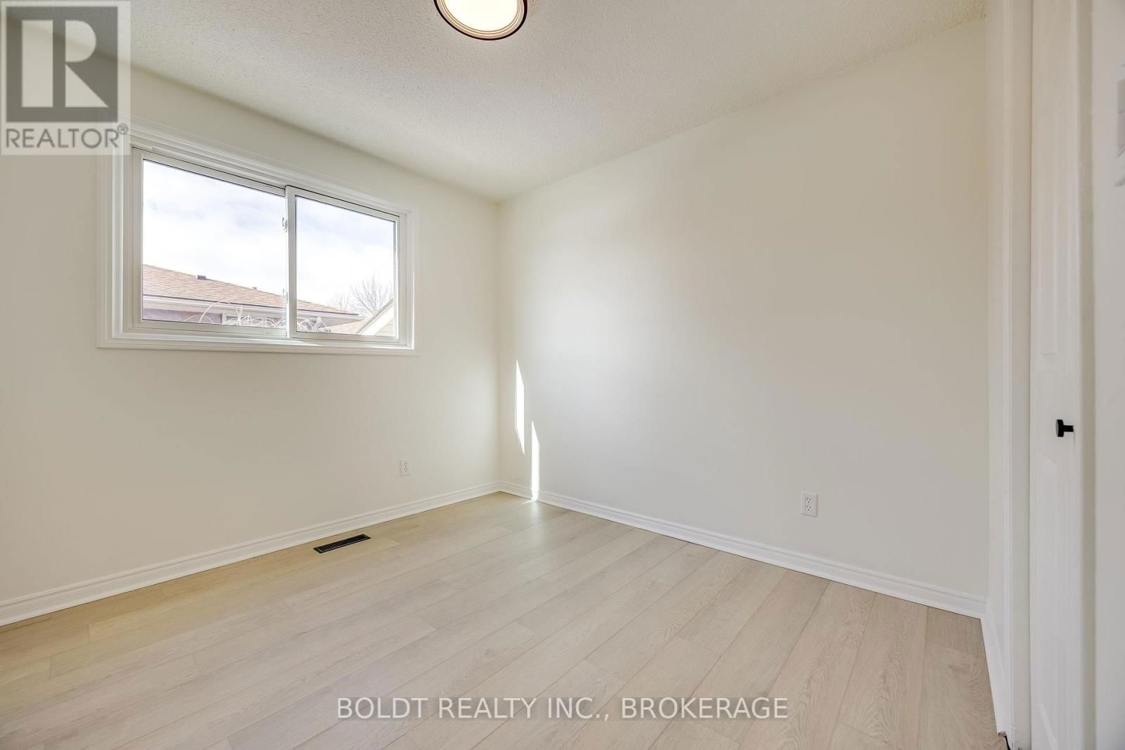 14 JEANETTE DRIVE Image 18