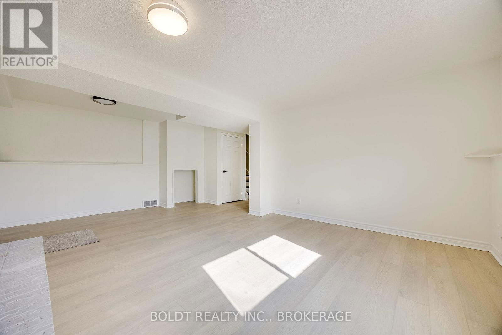 14 JEANETTE DRIVE Image 19