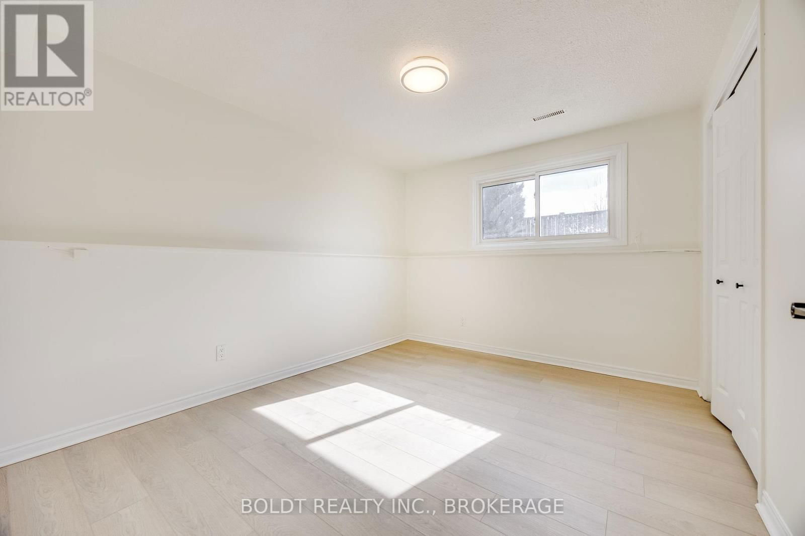 14 JEANETTE DRIVE Image 22