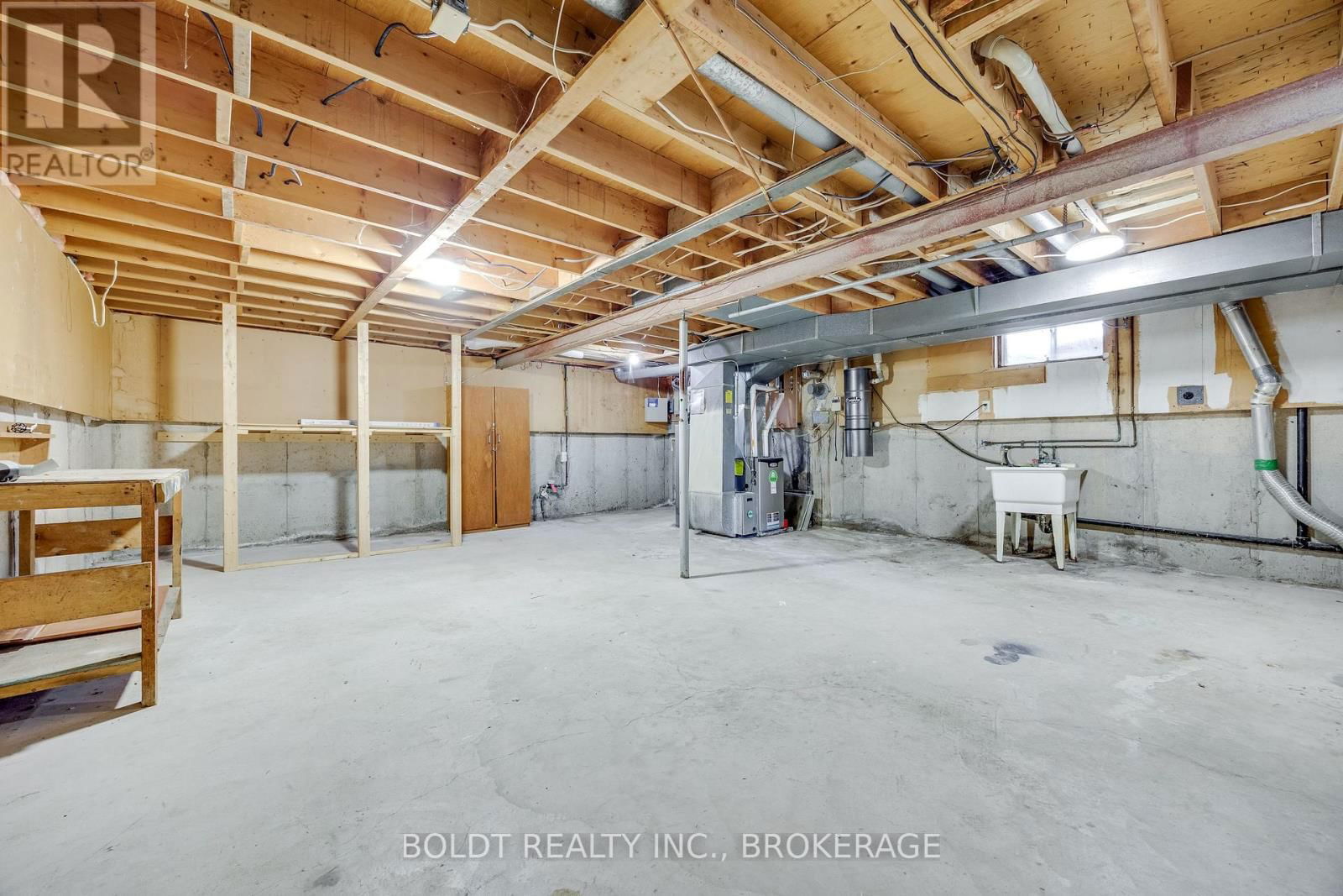 14 JEANETTE DRIVE Image 24