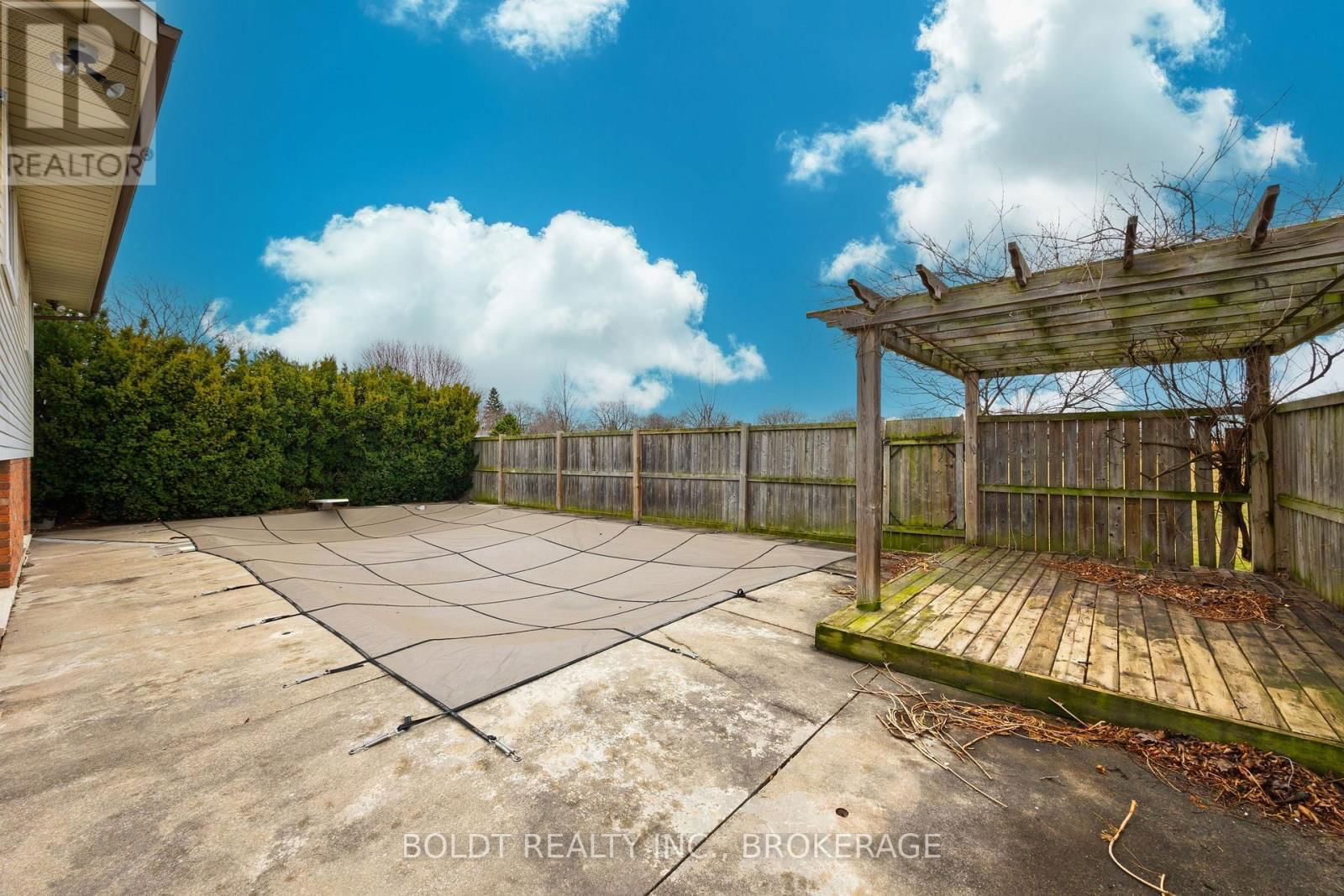 14 JEANETTE DRIVE Image 26