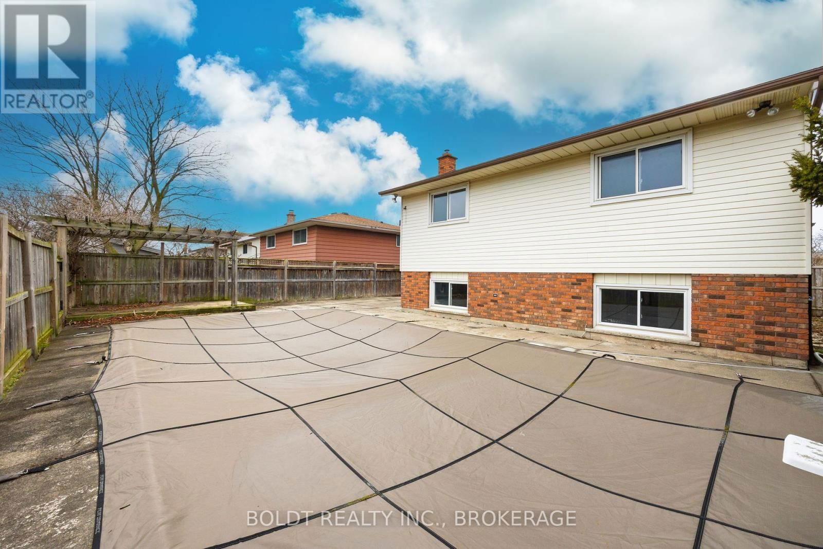 14 JEANETTE DRIVE Image 28
