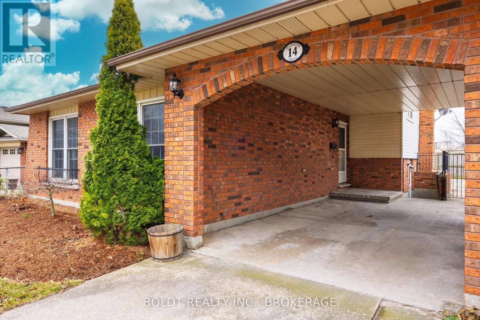 14 JEANETTE DRIVE Image 4