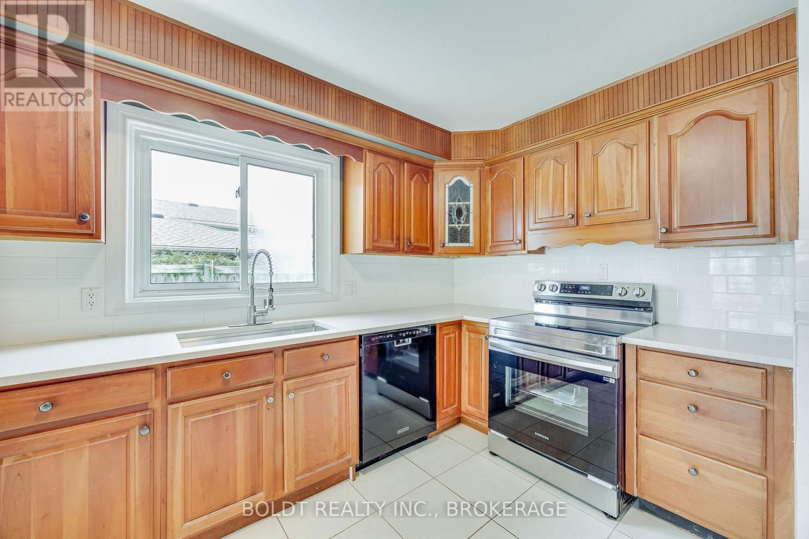 14 JEANETTE DRIVE Image 6