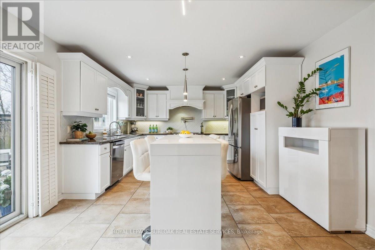 181 THEODORE DRIVE Image 11