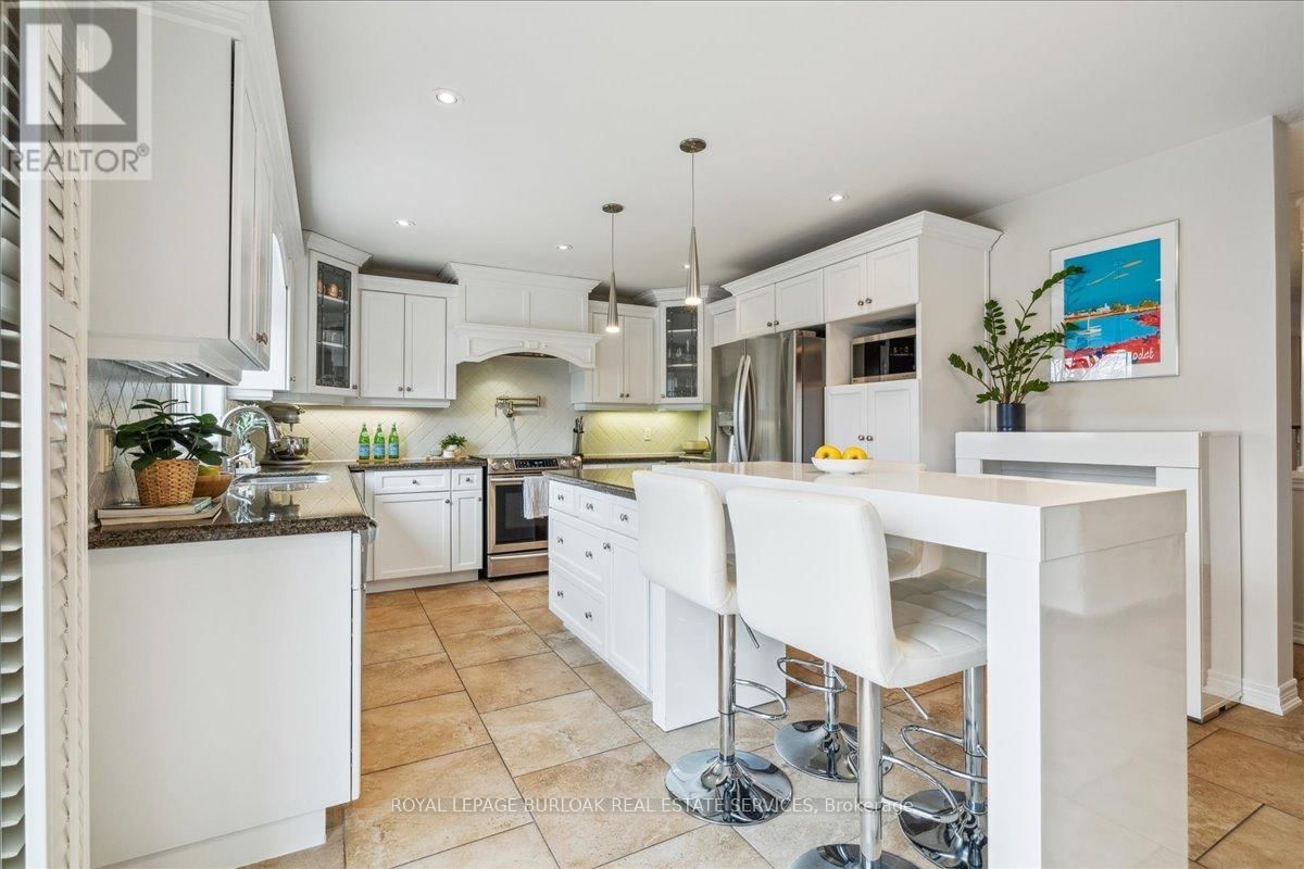 181 THEODORE DRIVE Image 12